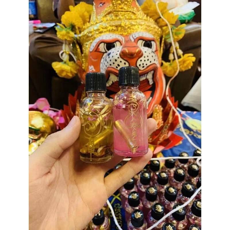 阿贊怒 吞金吸財咒法油+迷魂魅力勾魂油 #八方來財 #偏財 #招財 #吸金